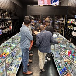 Jay's smoke shop - Cigar etiquette