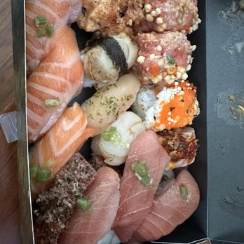 FOB Sushi Bar - Sushi Bars Near Me - Seattle, Washington FOB Sushi Bar - Sushi Bars Near Me - Seattle, Washington