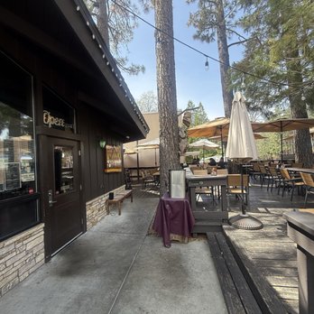 Mama's Egg House - Outside - Breakfast & Brunch Near Me - Idyllwild, California