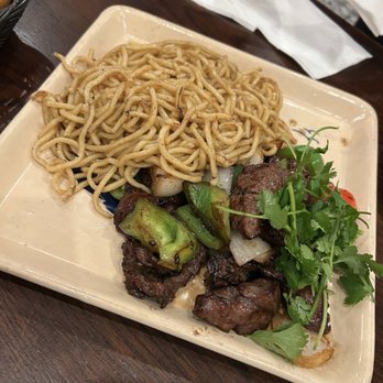 Buon Me Cafe - Shaken Filet Mignon w/ Garlic Noodle or Rice - Mì Tỏi or Cơm Bò Lúc Lắc - Coffee & Tea Near Me - San Jose, California