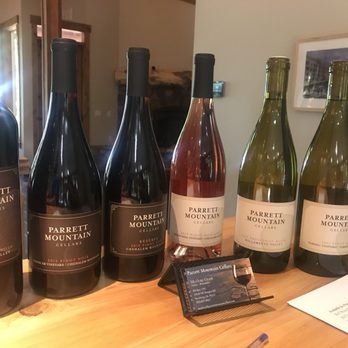 Parrett Mountain Cellars - Wines - Wine Tasting Room Near Me - Newberg, Oregon