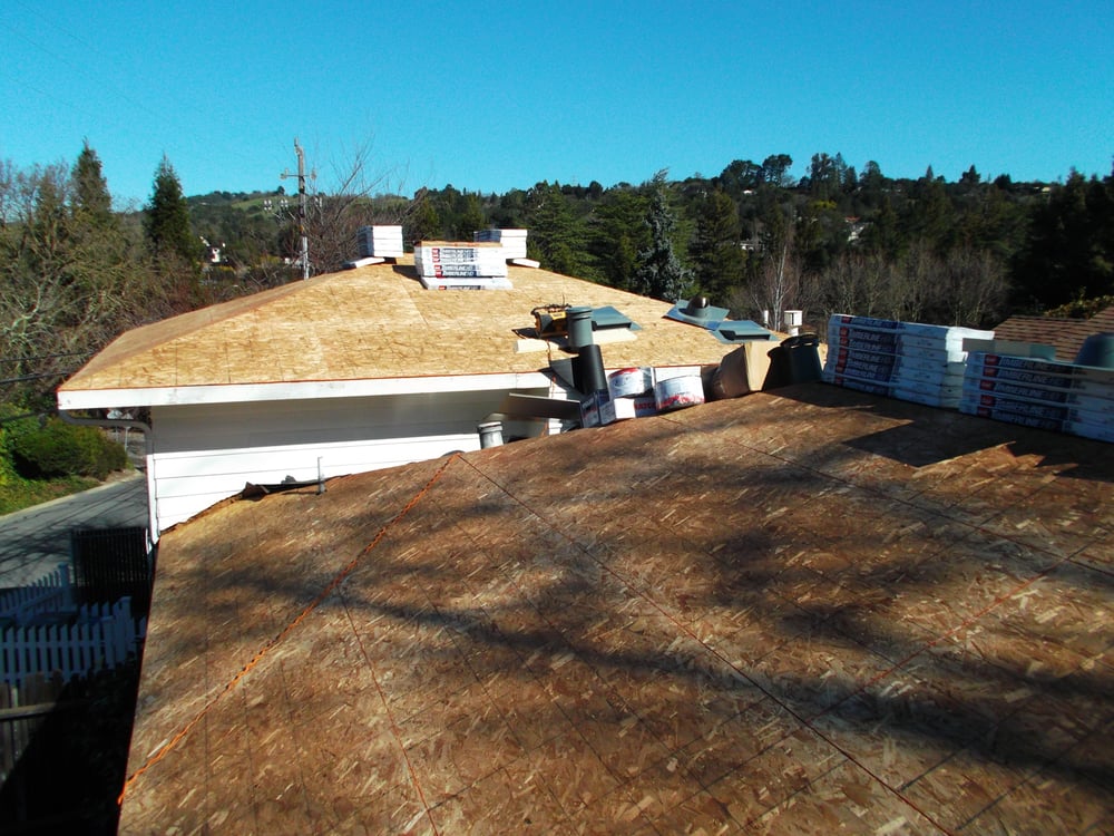 Slide of Elliott & Son Roofing