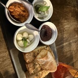 Maccaroni Trattoria Italiana - Focaccia