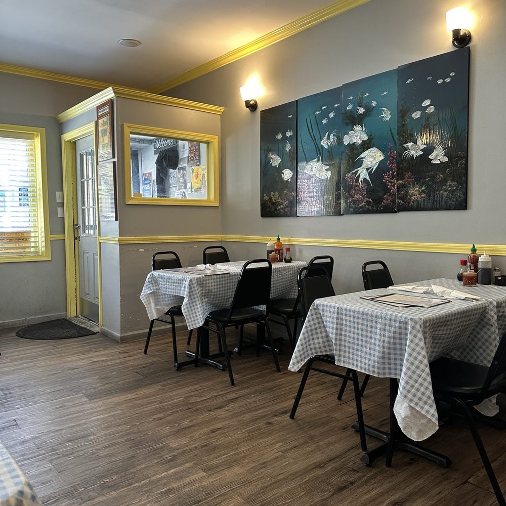 Tram's Kitchen - Inside - Vietnamese Near Me - Pittsburgh, Pennsylvania Tram's Kitchen - Inside - Vietnamese Near Me - Pittsburgh, Pennsylvania