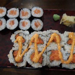 Tibetan Japanese Restaurant - Delicious sushi rolls