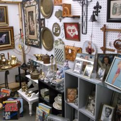 Four Seasons Antique Mall