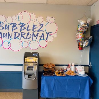 Bubblez Laundromat - Laundromat Near Me - Carol Stream, Illinois