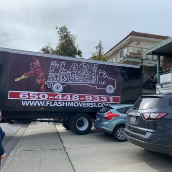 Flash Movers LLC - Truck's company from the moving day - Movers Near Me