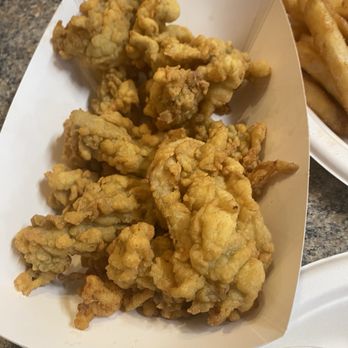 Lobster Claw Seafoods - Small box fried oysters. - Seafood Near Me - North Reading, Massachusetts