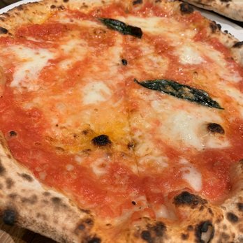 Eataly Boston - Margherita pizza - Pizza Near Me - Boston, Massachusetts