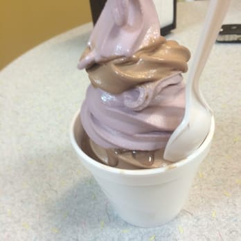 Yogurt Emporium - Blueberry delight mixed with Almond Joy low calorie yogurts - Ice Cream & Frozen Yogurt Near Me - Boynton Beach, Florida