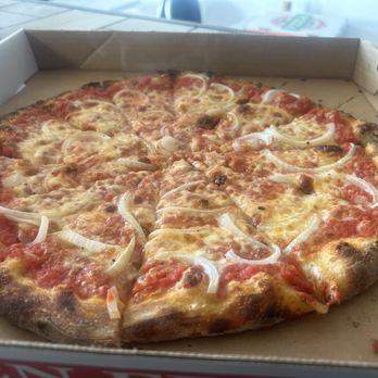 Inferno Apizza - Onion - Pizza Near Me - Wallingford, Connecticut