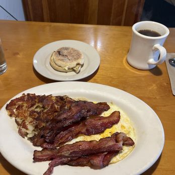 Glenwood Restaurant - The Glenwood Breakfast! - American Near Me - Eugene, Oregon