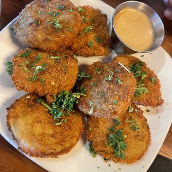 Horizon 76 - Fried green tomatoes - New American Near Me - Keller, Texas Horizon 76 - Fried green tomatoes - New American Near Me - Keller, Texas