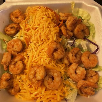 Downtown Seafood - grill chicken salad - American Near Me - Baton Rouge, Louisiana Downtown Seafood - grill chicken salad - American Near Me - Baton Rouge, Louisiana