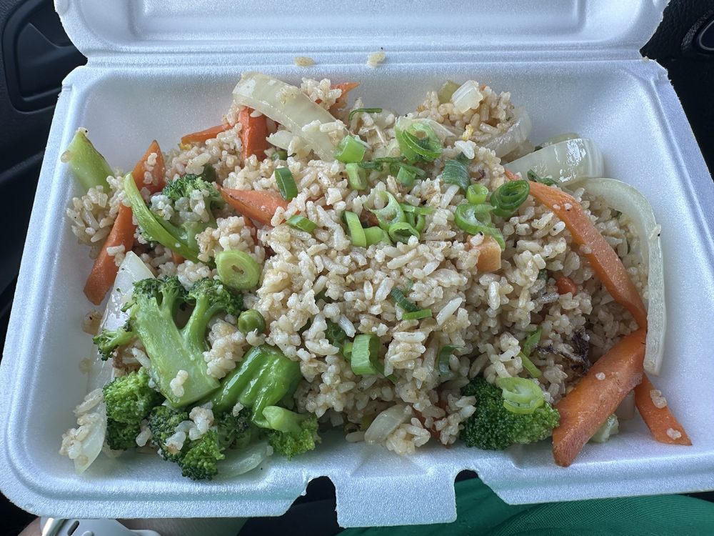 YUKI Japanese Restaurant Logo