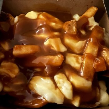 Harvey's - Poutine - Burgers Near Me - Niagara Falls, Ontario