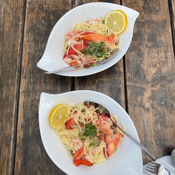 Casta Fjord - Linguine homard crevettes nordiques - Canadian (New) Near Me - Sacré-Coeur, Quebec Casta Fjord - Linguine homard crevettes nordiques - Canadian (New) Near Me - Sacré-Coeur, Quebec