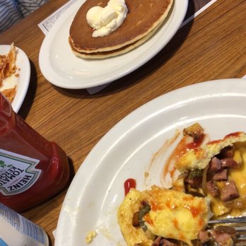 Denny's - American Near Me - Mt. Vernon, Illinois
