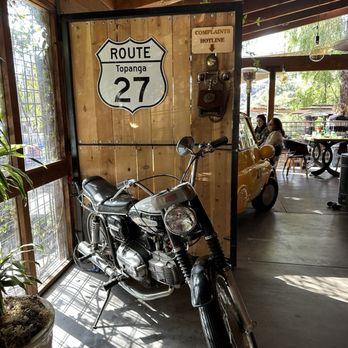 Cafe on 27 - Breakfast & Brunch Near Me - Topanga, California