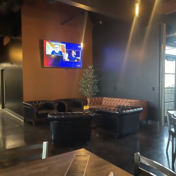 Pour Behavior - Lounge area - Desserts Near Me - Yuma, Arizona