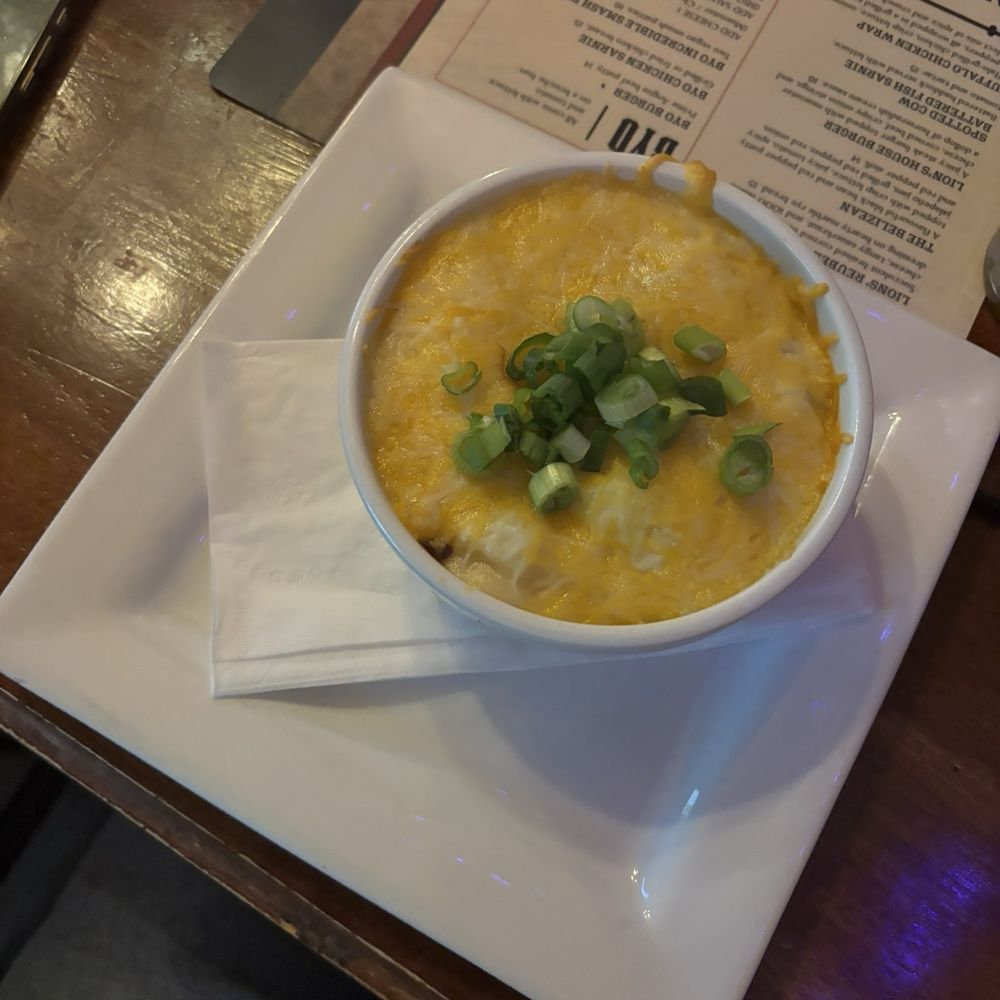 Red Lion Pub - Shepherd's Pie - Pubs Near Me - Milwaukee, Wisconsin Red Lion Pub - Shepherd's Pie - Pubs Near Me - Milwaukee, Wisconsin