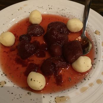 Viva Madrid! - Quesos con fresas - Spanish Near Me - Claremont, California Viva Madrid! - Quesos con fresas - Spanish Near Me - Claremont, California