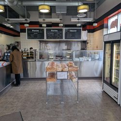 George's Tastee - View from the entrance