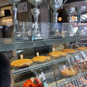 La Maison d'Isabelle - Bakeries Near Me - Paris, 75 La Maison d'Isabelle - Bakeries Near Me - Paris, 75