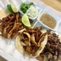 415 Bar & Grill - Street tacos
