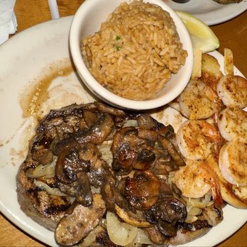 Texas Roadhouse - Ribeye 12oz & Grilled Shrimp, Seasoned Rice - Steakhouses Near Me - Fresno, California