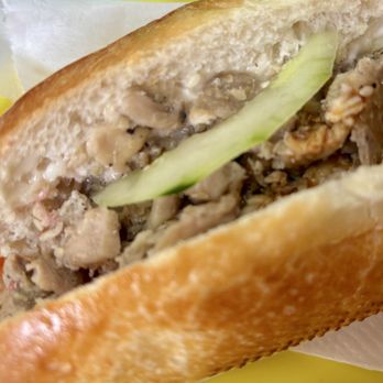 Banh Mi Fresh - Chicken banh mi - Vietnamese Near Me - Happy Valley, Oregon Banh Mi Fresh - Chicken banh mi - Vietnamese Near Me - Happy Valley, Oregon
