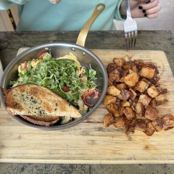 Breakfast Republic - Veggie skillet - Breakfast & Brunch Near Me - Long Beach, California Breakfast Republic - Veggie skillet - Breakfast & Brunch Near Me - Long Beach, California