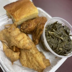 Horace and Dickies Seafood of Glenarden - #11 Combo Fish & Wing Platter