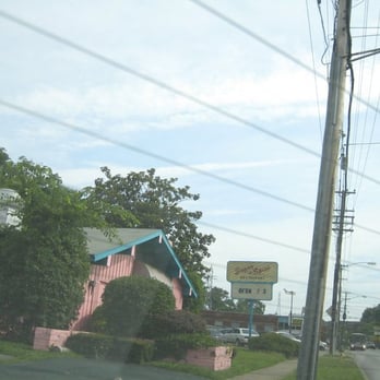 Sugar n' Spice - look for the pink exterior. - Breakfast & Brunch Near Me - Cincinnati, Ohio