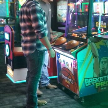 Dave & Buster's Florence - Arcades Near Me - Florence, Kentucky
