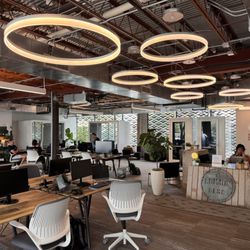 Common Desk - Anderson Lane