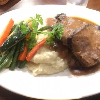 Googie Grill - Meatloaf w mashed potatoes - American Near Me - Seaside, California Googie Grill - Meatloaf w mashed potatoes - American Near Me - Seaside, California