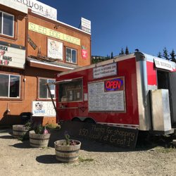 Sled Dog Liquor & Grocery - Food truck, Outside the grocery