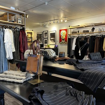 Roam & Dwell - Women's Clothing Near Me - Charlotte, North Carolina Roam & Dwell - Women's Clothing Near Me - Charlotte, North Carolina