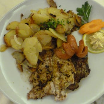 Restaurant Saalstuben - Restaurants Near Me - Castelrotto, BZ