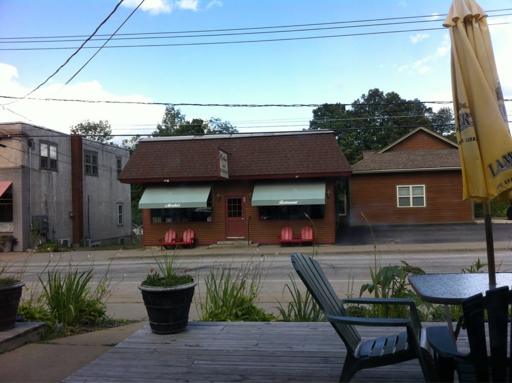 Marsha's Family Restaurant Logo