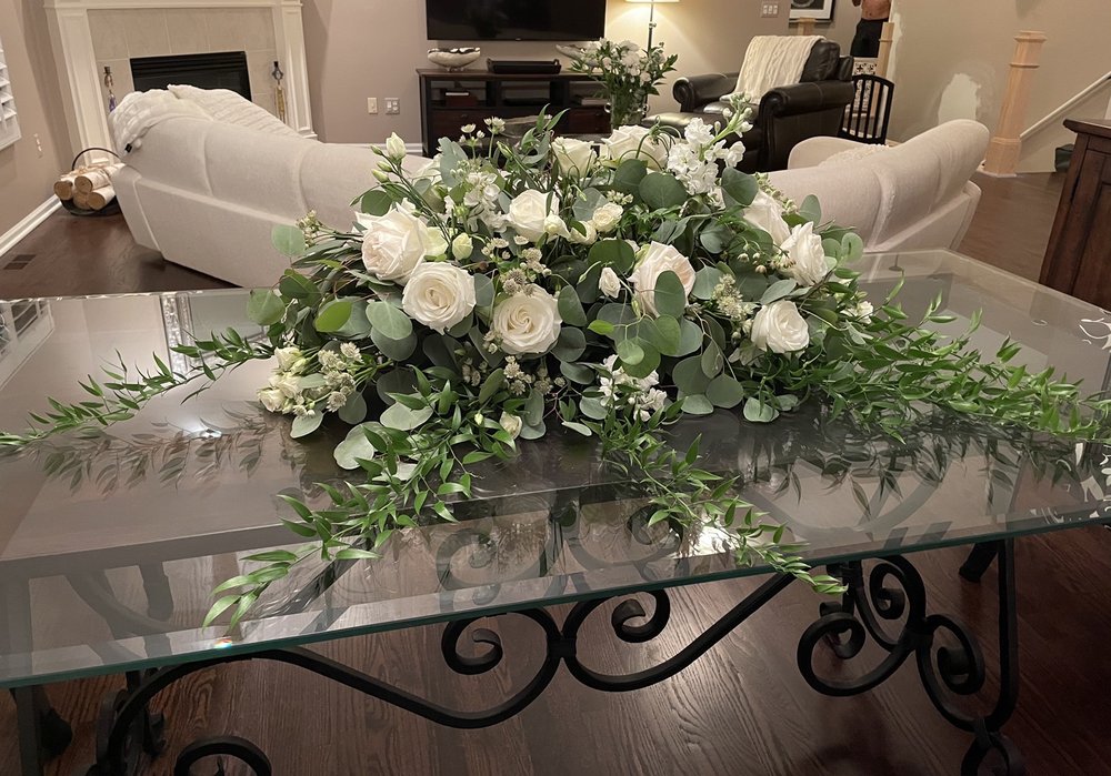 TWIGS & BRANCHES FLORAL Updated September 2024 1727 E Auburn Rd