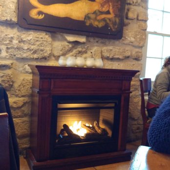 O. C. White's Restaurant - Cozy - Seafood Near Me - St Augustine, Florida