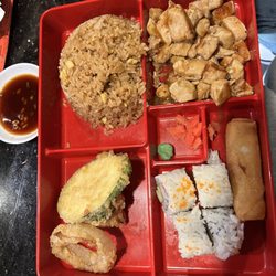 Saito Japanese Steakhouse - Chicken bento box