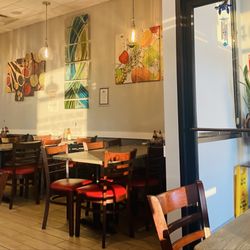Pho Ngon - Dining area