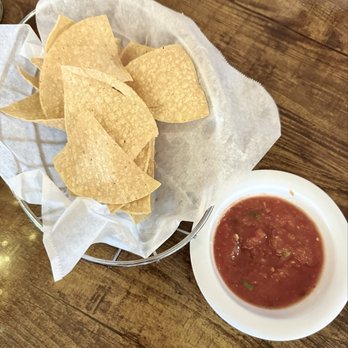 De Oro La Puerta - Complimentary Chips & Salsa - Mexican Near Me - Brea, California