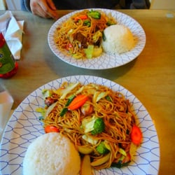 Chicken Yakisoba no Mushrooms & Beef Yakisoba.