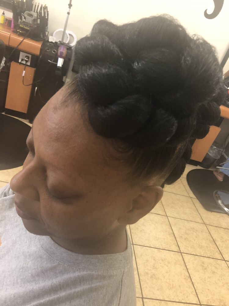 PREMIER IMAGE HAIR STUDIO 25 Photos 7909 Broadway, Lemon Grove, CA