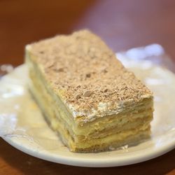 Los Bisquets Bisquets de Obregón - 1000 Layers